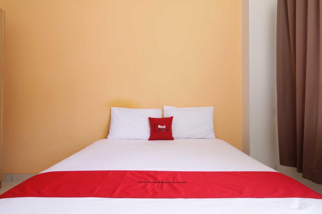 Reddoorz @ Karet Pedurenan 4 * Jakarta